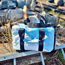 Unisex sporttáska - világoskék, fehér, cipőtartóval