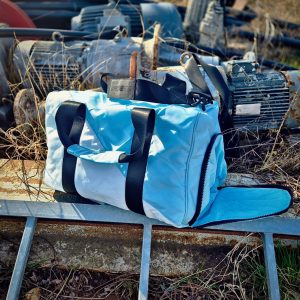 Unisex sporttáska - világoskék, fehér, cipőtartóval