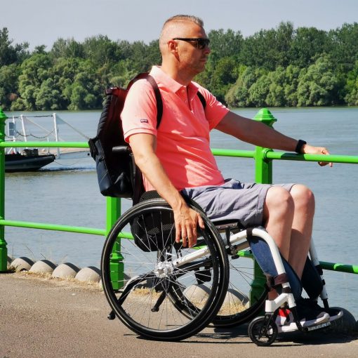 Bessenyey Zoltán WheelchAirbag hátizsák - kerekesszékre tervezett - EGYEDI TERVEZÉS ÉS GYÁRTÁS - CSAK RENDELÉSRE
